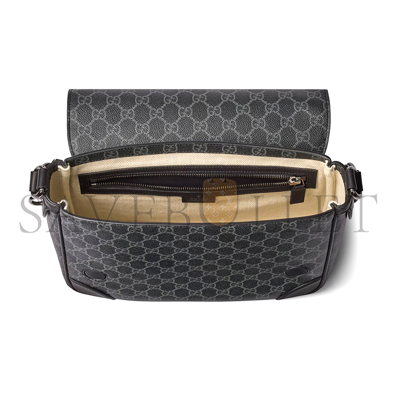 GUCCI GG EMBLEM MEDIUM CROSSBODY BAG ‎821154 (29*23*7.5cm)